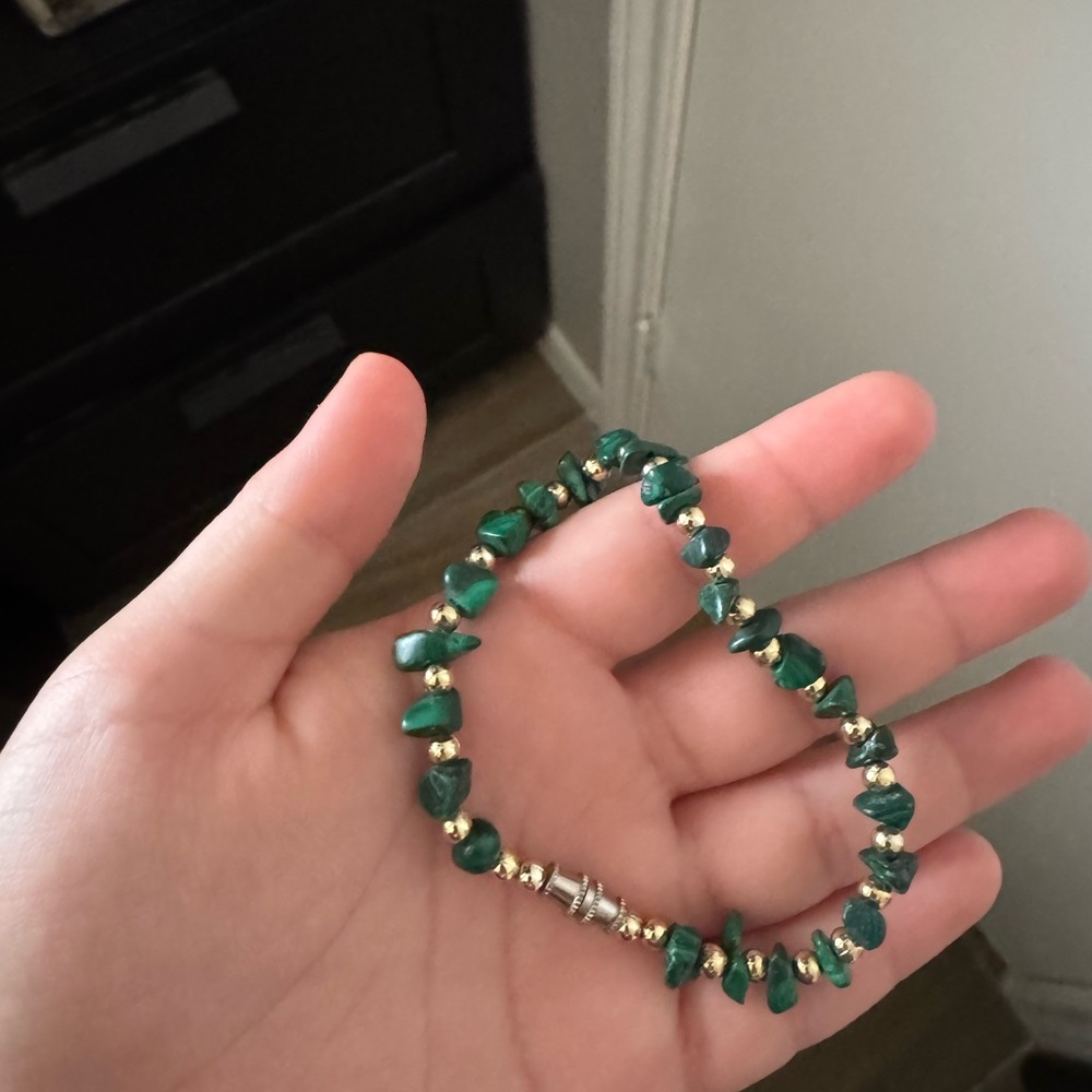 Elegant Green and Gold Beaded Bracelet